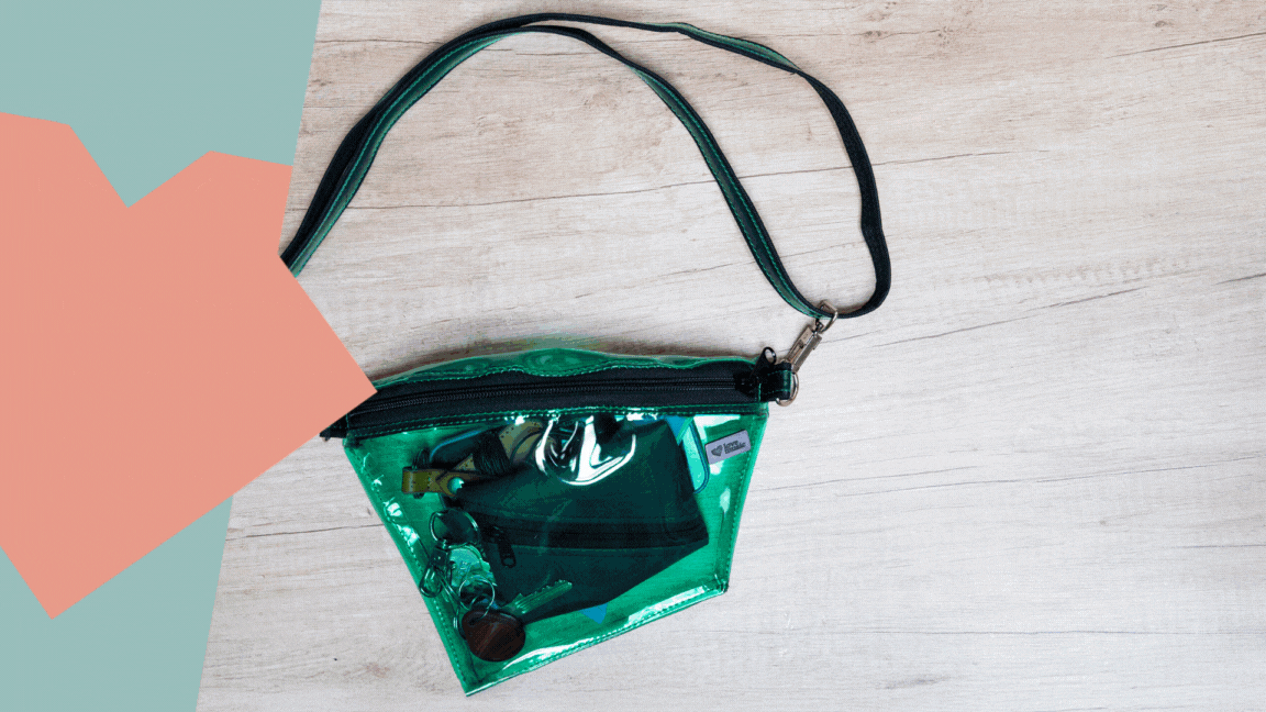 Co se vejde do dámské crossbody ledvinky